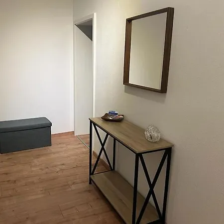 Lichtung - *wlan**netflix**stadion-nah*